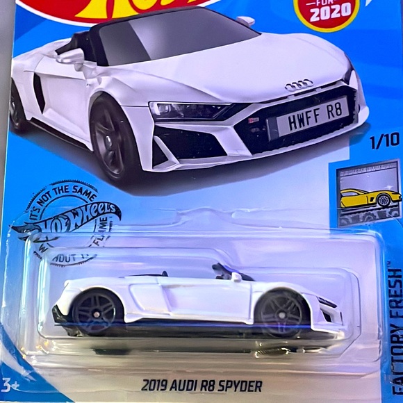 Audi R8 Spyder - Picture 2 of 12